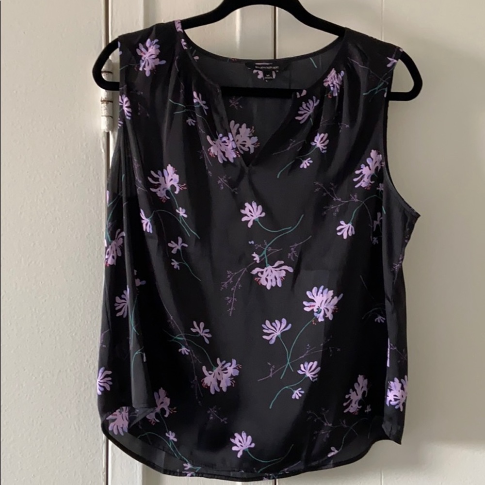 Sleeveless Banana Republic top